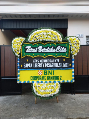 Papan Bunga Duka di Ngkaring Karing